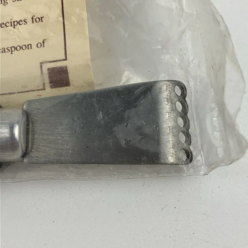 Pampered Chef Lemon Zester/Scorer #1130 Citrus Zester Sealed
